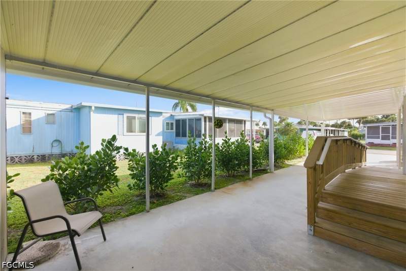 2 bedroom ManufacturedHome at 515 Blossom Ct, Forest Park Mobile Home, North Fort Myers — photo 4