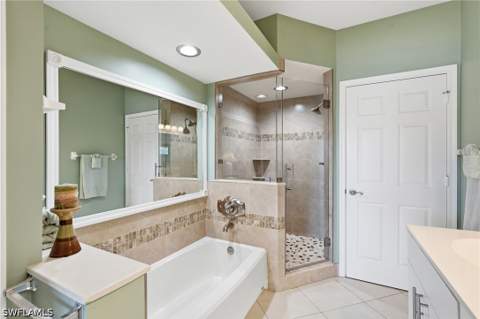 1615 Windy Pines Dr 5, Naples FL - photo 14 of 27