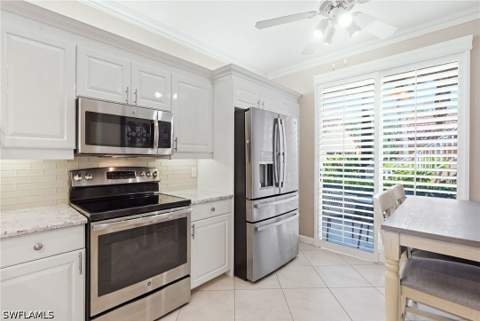 1615 Windy Pines Dr 5, Naples FL - photo 9 of 27