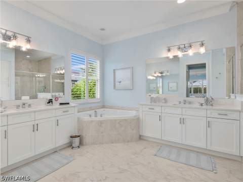 12056 Oleander Ave, Naples FL - photo 21 of 48