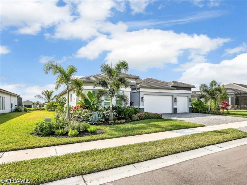 3 bedroom SingleFamilyResidence at 12056 Oleander Ave, Valencia Trails, Naples — photo 3