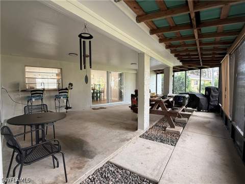 6090 Island Park Ct SW, Fort Myers FL - photo 20 of 23