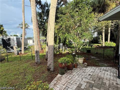6090 Island Park Ct SW, Fort Myers FL - photo 22 of 23
