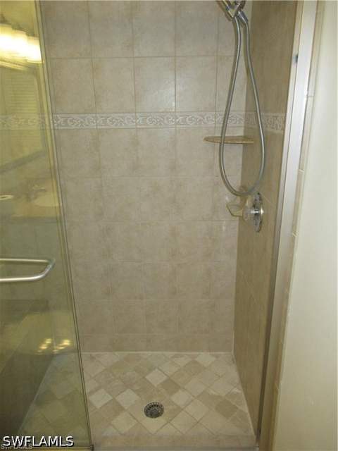 10041 Maddox Ln 102, Bonita Springs FL - photo 11 of 27