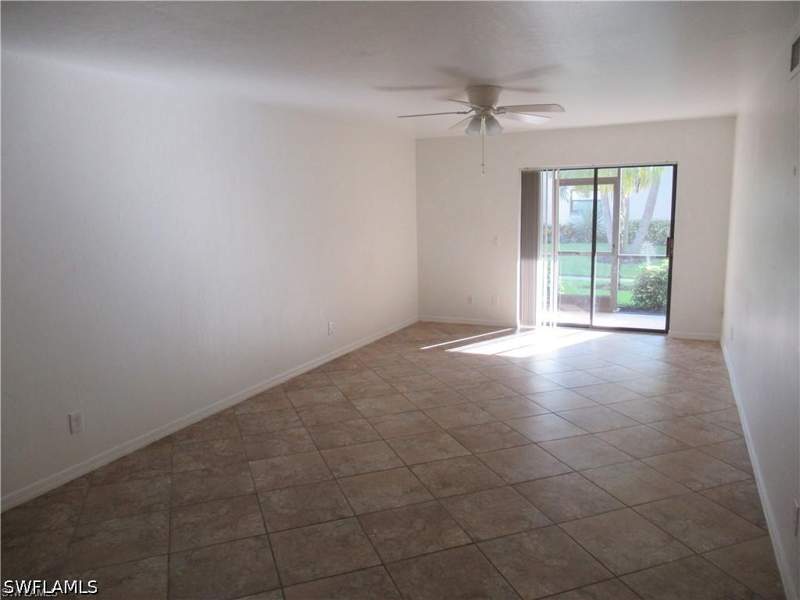 2 bedroom Condominium at 10041 Maddox Ln 102, Golf Villas Of Bonita Springs, Bonita Springs — photo 2