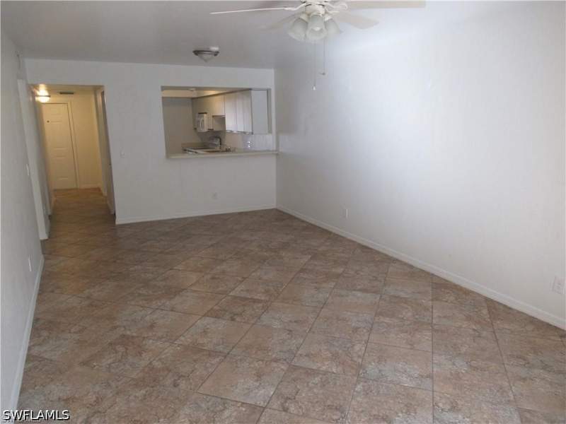 2 bedroom Condominium at 10041 Maddox Ln 102, Golf Villas Of Bonita Springs, Bonita Springs — photo 3