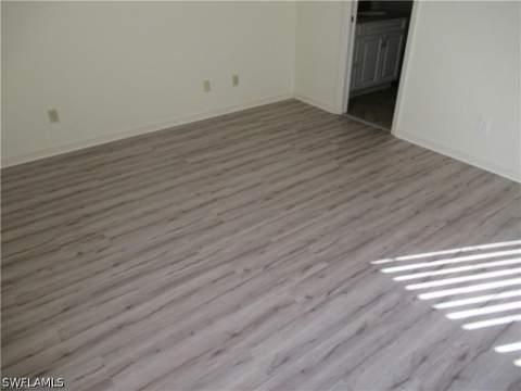 10041 Maddox Ln 102, Bonita Springs FL - photo 9 of 27