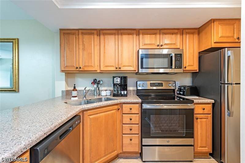 2 bedroom Condominium at 600 Neapolitan Way 212, Park Shore Resort, Naples — photo 4