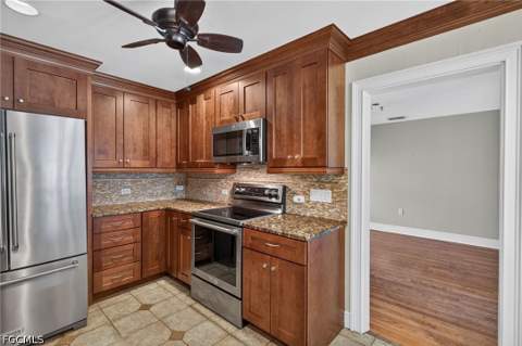 1460 Manuels Dr, Fort Myers FL - photo 13 of 40