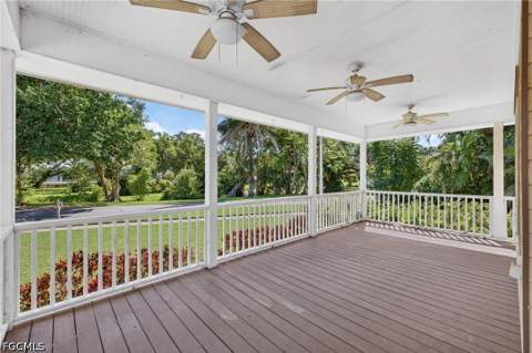1460 Manuels Dr, Fort Myers FL - photo 18 of 40