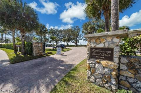 635 Wedge Dr, Naples FL - photo 14 of 22