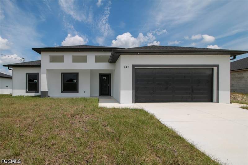 4 bedroom SingleFamilyResidence at 945 Commodore St, Lehigh Acres, Lehigh Acres — photo 3