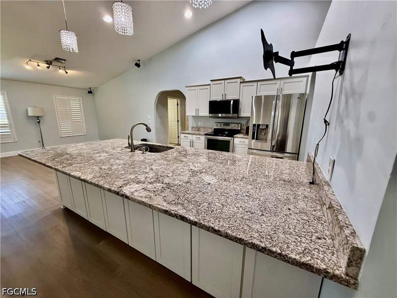 3 bedroom SingleFamilyResidence at 711 Sawyer St, Lehigh Acres, Lehigh Acres — photo 4