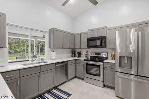 3106 SE 8th Pl, Cape Coral FL - photo 6 of 32