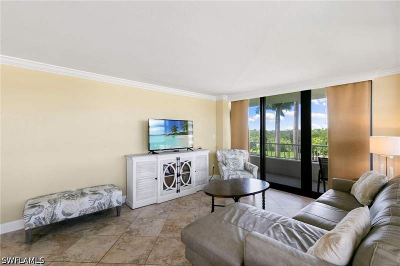 2 bedroom Condominium at 380 Seaview Ct 203, South Seas, Marco Island — photo 5