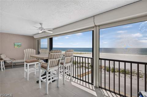 538 Estero Blvd 203, Fort Myers Beach FL - photo 24 of 40