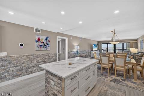 538 Estero Blvd 203, Fort Myers Beach FL - photo 8 of 40