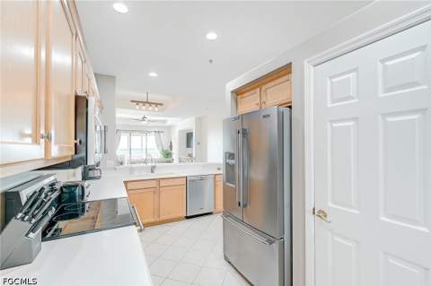 20051 Sanibel View Cir 303, Fort Myers FL - photo 11 of 40