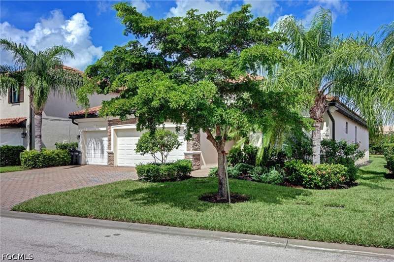 4 bedroom SingleFamilyResidence at 10783 Essex Square Blvd, Hampton Park, Fort Myers — photo 3