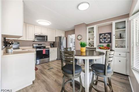 478 Nicklaus Blvd, North Fort Myers FL - photo 10 of 33