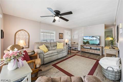 478 Nicklaus Blvd, North Fort Myers FL - photo 7 of 33
