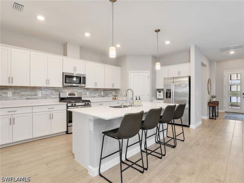 3 bedroom SingleFamilyResidence at 18560 Ives Dr, Verdana Village, Estero — photo 5
