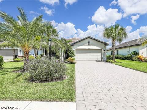 18560 Ives Dr, Estero FL - photo 6 of 47