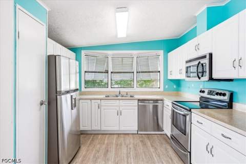 10074 Broken Woods Ct, North Fort Myers FL - photo 10 of 45