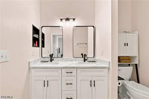 8423 Bernwood Cove Loop 410, Fort Myers FL - photo 10 of 28