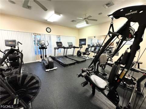 8423 Bernwood Cove Loop 410, Fort Myers FL - photo 24 of 28