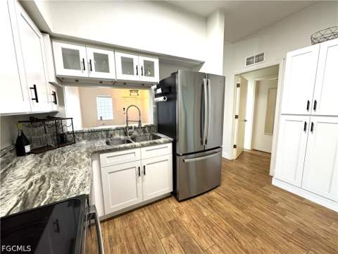8423 Bernwood Cove Loop 410, Fort Myers FL - photo 7 of 28