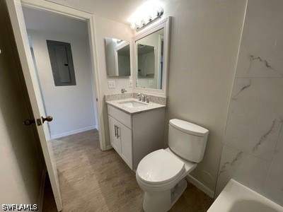 1200 Commonwealth Cir 103, Naples FL - photo 6 of 10