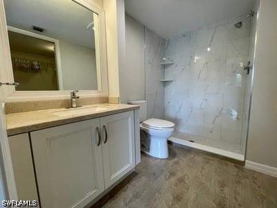 1200 Commonwealth Cir 103, Naples FL - photo 7 of 10