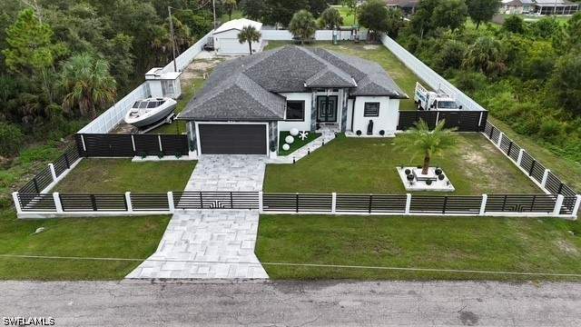 3 bedroom SingleFamilyResidence at 611 Lake Ave, Lehigh Acres, Lehigh Acres — photo 2
