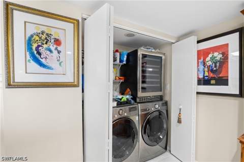 6825 Grenadier Blvd 1102, Naples FL - photo 22 of 44