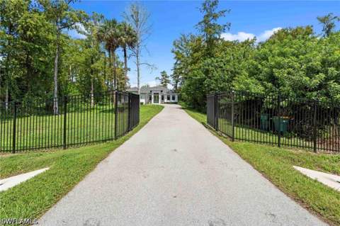 2545 18th Ave NE, Naples FL - photo 12 of 44
