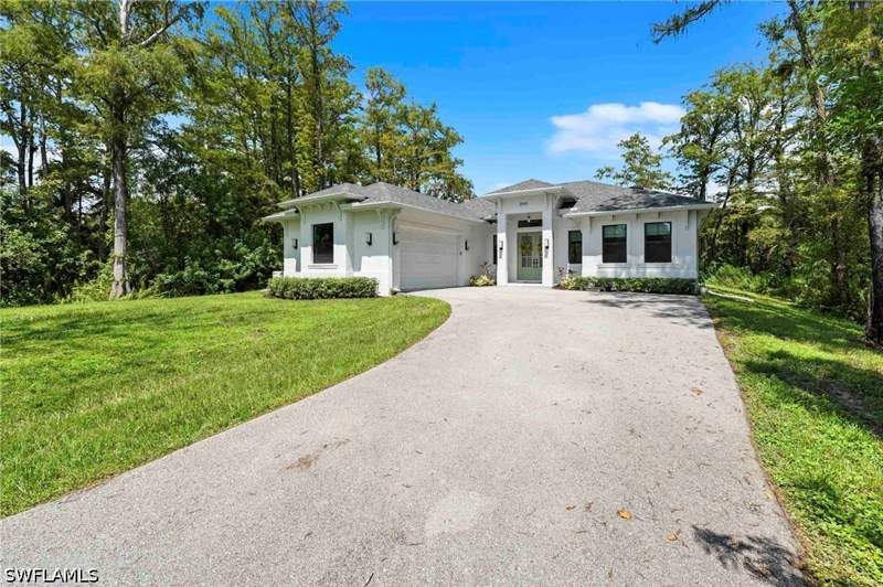 3 bedroom SingleFamilyResidence at 2545 18th Ave NE, Golden Gate Estates, Naples — photo 2