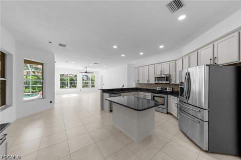2628 Fairmont Cove Ct, Cape Coral FL - photo 14 of 50