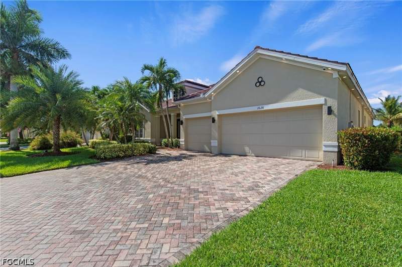 5 bedroom SingleFamilyResidence at 2628 Fairmont Cove Ct, Fairmont, Cape Coral — photo 3