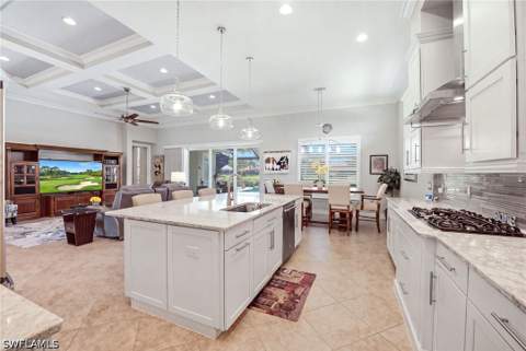 9455 Lagomar Ct, Naples FL - photo 6 of 28