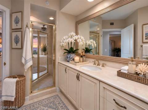 6597 Nicholas Blvd 804, Naples FL - photo 11 of 20
