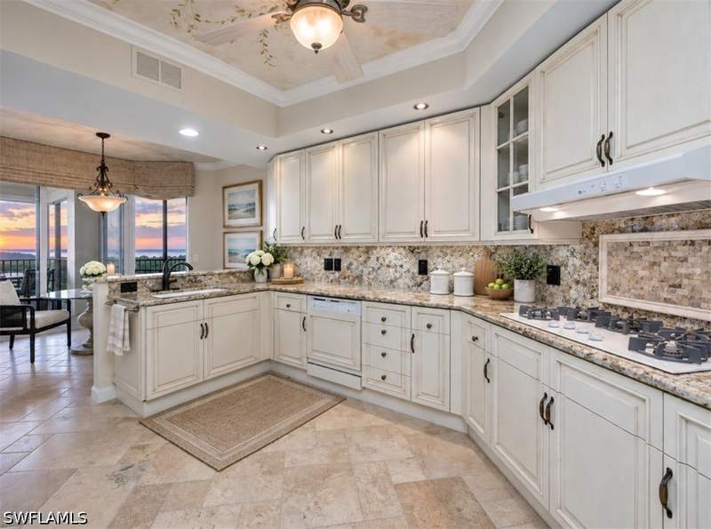 4 bedroom Condominium at 6597 Nicholas Blvd 804, Cap Ferrat, Naples — photo 5