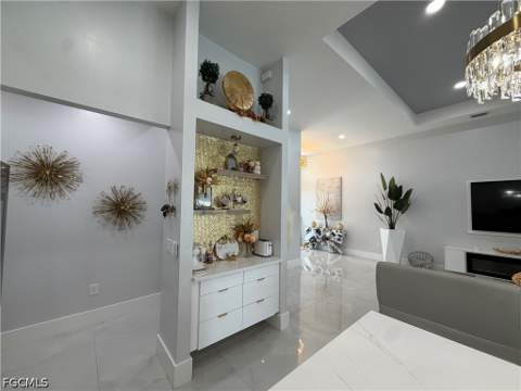 910 Venice Ave N, Lehigh Acres FL - photo 10 of 40