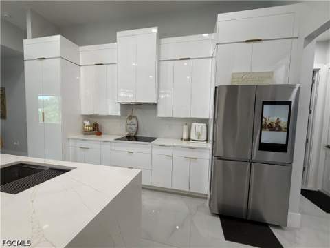 910 Venice Ave N, Lehigh Acres FL - photo 19 of 40