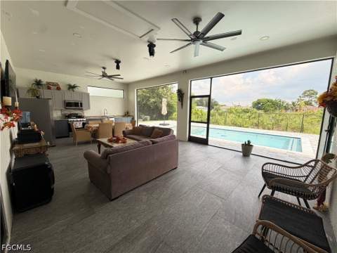 910 Venice Ave N, Lehigh Acres FL - photo 23 of 40