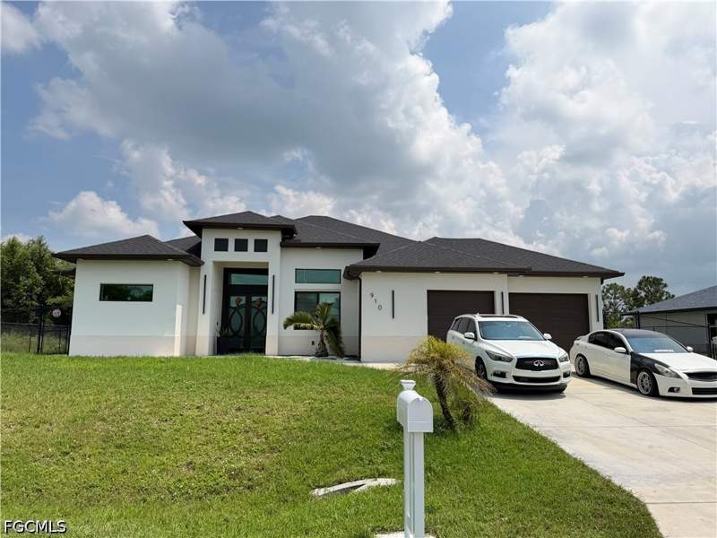 4 bedroom SingleFamilyResidence at 910 Venice Ave N, Lehigh Acres, Lehigh Acres — photo 4
