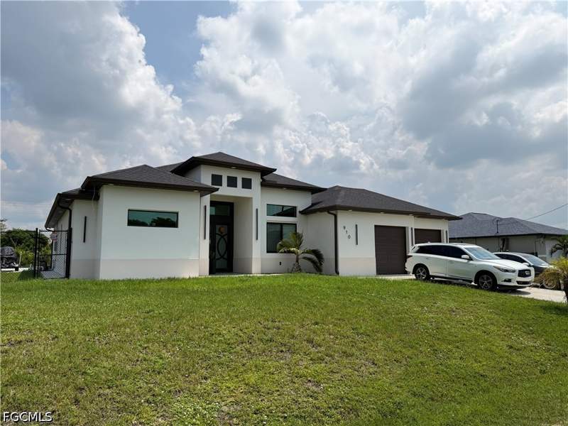 4 bedroom SingleFamilyResidence at 910 Venice Ave N, Lehigh Acres, Lehigh Acres — photo 5