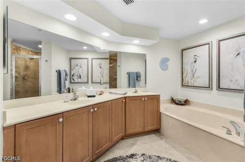 4141 Bay Beach Ln 456, Fort Myers Beach FL - photo 13 of 47