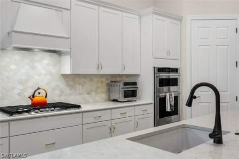 9527 Curlew Dr, Naples FL - photo 18 of 50