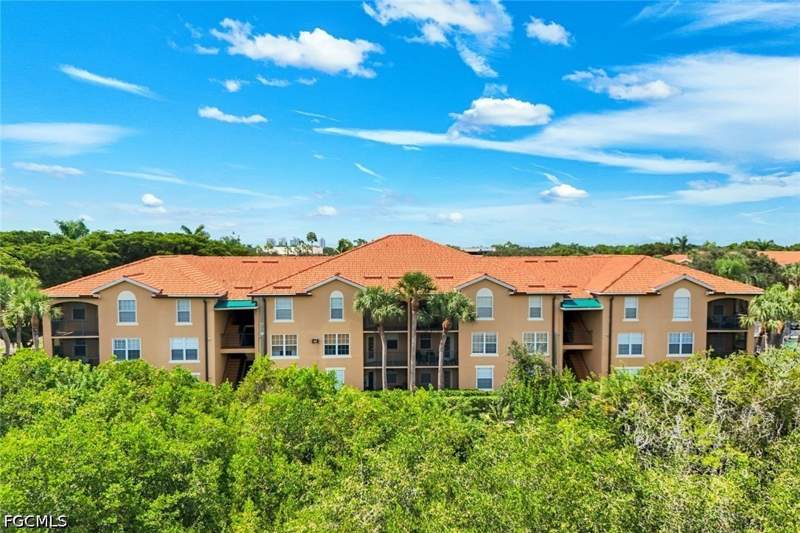2 bedroom Condominium at 8635 River Homes Ln 2103, Sanctuary, Bonita Springs — photo 2